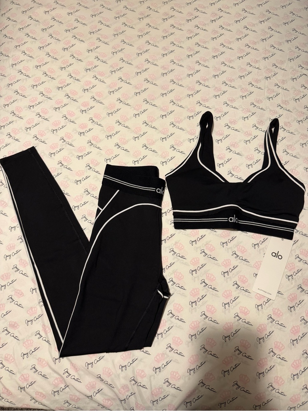 ALO Yoga Black Sports Bra and Leggings